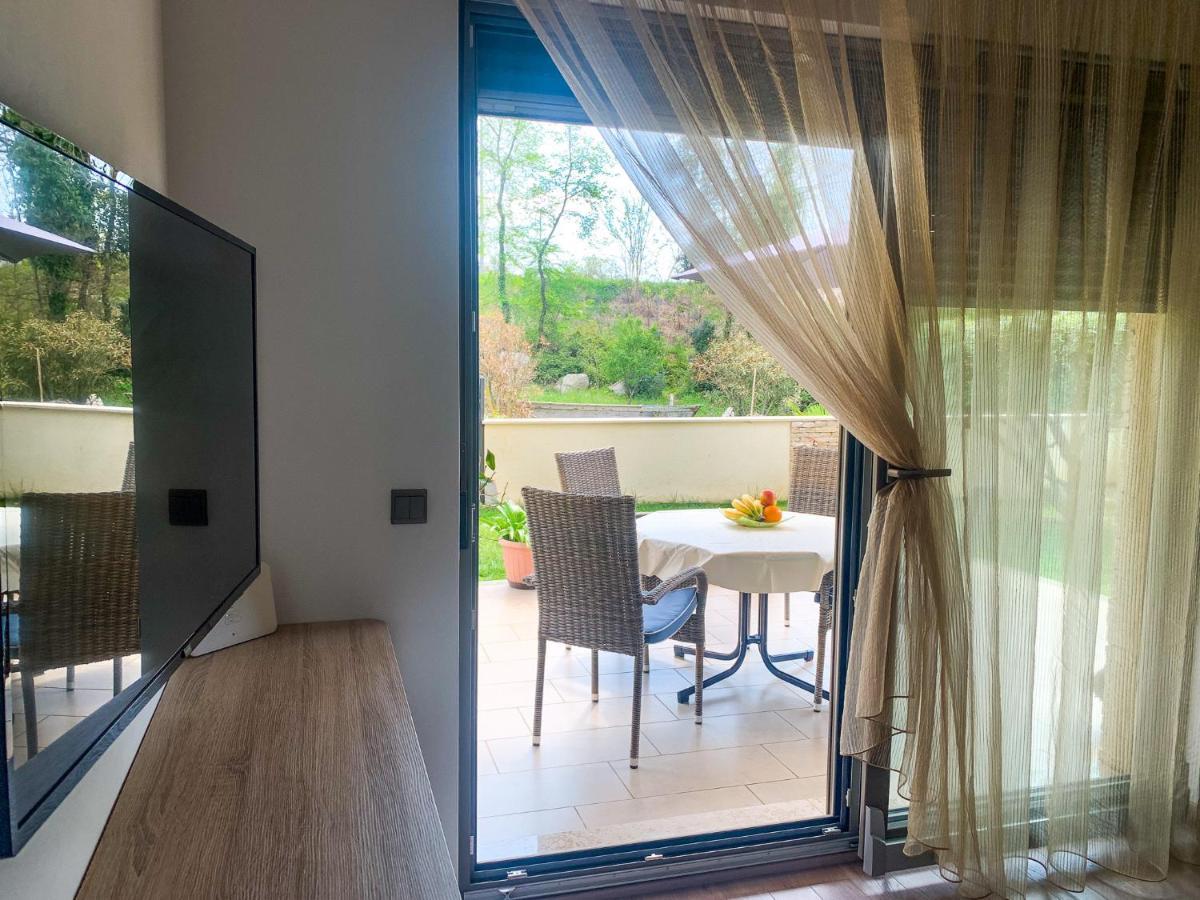 Green Garden Apartment Porec Exterior photo